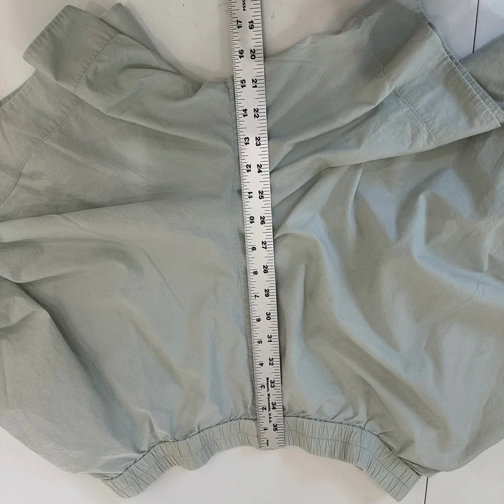 COS Shorts Womens M Sage Green Cotton Wide Leg Culotte Elastic Waist Minimalist